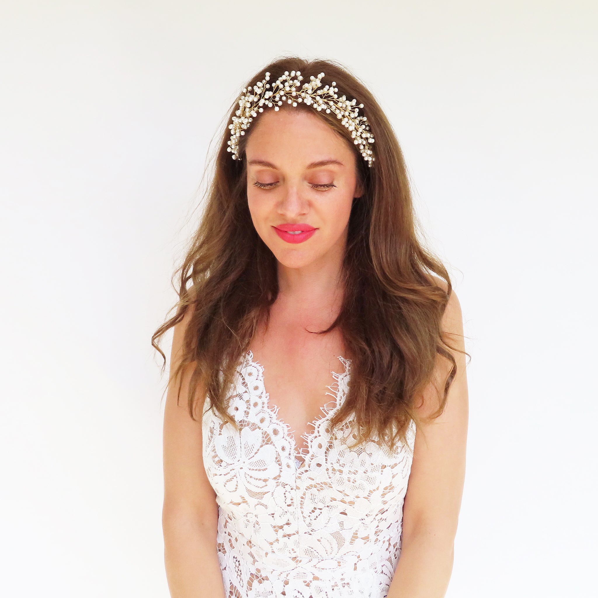 Penelope Headband
Petite / Pearl / Sky Satin Pearl Thin Headband (1 Knot & 1 Strand) main image 4